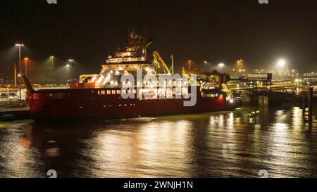 Harwich, Essex, England, Großbritannien - 15. November 2022: Abend im Hafen Stockfoto