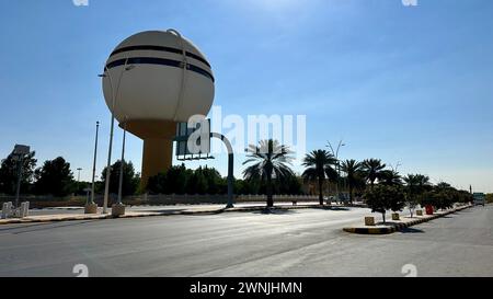 Buraydah Stadt Al-Qassim, Saudi-Arabien , 29. April 2024, Buraidah Wasserturm König im Khalid Park Stockfoto