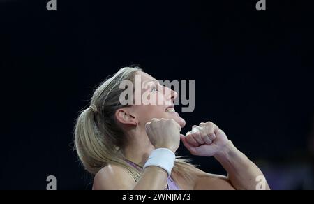 Glasgow, Großbritannien. März 2024. Molly Caudery of Britain feiert das Stabhochsprung-Finale der Leichtathletik-Hallenweltmeisterschaften 2024 in Glasgow, Großbritannien, am 2. März 2024. Quelle: Li Ying/Xinhua/Alamy Live News Stockfoto