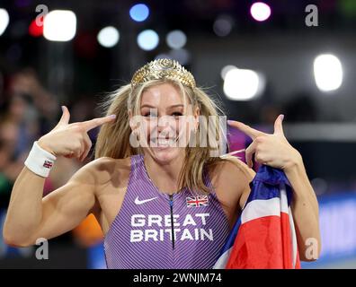 Glasgow, Großbritannien. März 2024. Molly Caudery of Britain feiert nach dem Stabhochsprung-Finale der Leichtathletik-Hallenweltmeisterschaften 2024 in Glasgow, Großbritannien, am 2. März 2024. Quelle: Li Ying/Xinhua/Alamy Live News Stockfoto