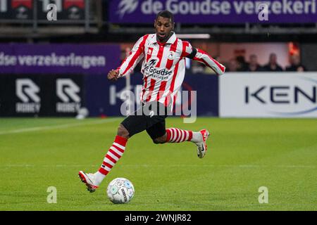 Rotterdam, Niederlande. März 2024. ROTTERDAM, NIEDERLANDE - 2. MÄRZ: Sagte Bakari von Sparta Rotterdam Dribbles während des niederländischen Eredivisie-Spiels zwischen Sparta Rotterdam und AZ im Sparta-stadion Het Kasteel am 2. März 2024 in Rotterdam. (Foto von Gabriel Calvino Alonso/Orange Pictures) Credit: Orange Pics BV/Alamy Live News Stockfoto