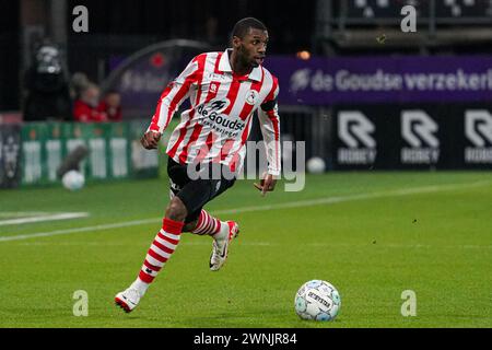 Rotterdam, Niederlande. März 2024. ROTTERDAM, NIEDERLANDE - 2. MÄRZ: Sagte Bakari von Sparta Rotterdam Dribbles während des niederländischen Eredivisie-Spiels zwischen Sparta Rotterdam und AZ im Sparta-stadion Het Kasteel am 2. März 2024 in Rotterdam. (Foto von Gabriel Calvino Alonso/Orange Pictures) Credit: Orange Pics BV/Alamy Live News Stockfoto