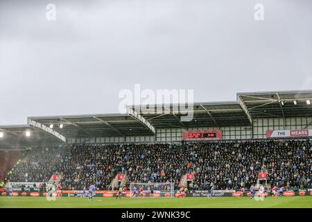 Rotherham, Großbritannien. März 2024. Sheffield Wednesday Fans beim Spiel Rotherham United FC gegen Sheffield Wednesday FC SKY Bet EFL Championship im Aesseal New York Stadium, Rotherham, England, Großbritannien am 2. März 2024 Credit: Every Second Media/Alamy Live News Stockfoto