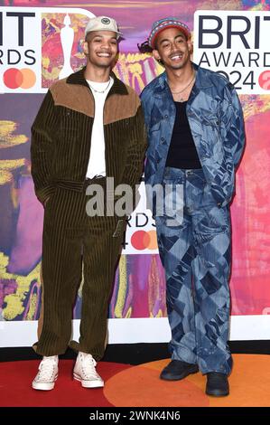 Harley Alexander-Sule, Jordan Stephens von Rizzle Kicks bei der Verleihung der 44. BRIT Awards 2023 in der O2 Arena. London, 02.03.2024 *** Harley Alexander Sule, Jordan Stephens von Rizzle Kicks bei den BRIT Awards 44 2023 in der O2 Arena London, 02 03 2024 Foto:XS.xVasx/xFuturexImagex brit Awards 4693 Stockfoto