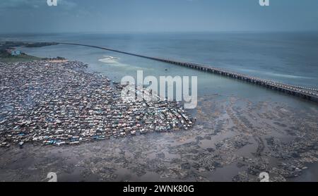 lagos-m-rz-2024-dieses-am-2-m-rz-2024-aufgenommene-luftdrohnenfoto