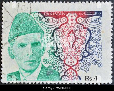 Gestempelte Briefmarke, gedruckt von Pakistan, die Porträt von Mohammad Ali Jinnah zeigt, um 1994. Stockfoto