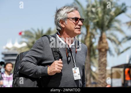 Sakhir, Bahrain. Februar 2024. Carlos Sainz Senior (ESP), F1 Grand Prix von Bahrain auf dem Bahrain International Circuit am 28. Februar 2024 in Sakhir, Bahrain. (Foto von HOCH ZWEI) Credit: dpa/Alamy Live News Stockfoto