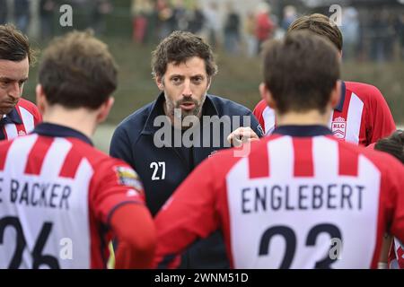 Brüssel, Belgien März 2024. Leopolds Cheftrainer Maxime Bertrand wurde während eines Eishockeyspiels zwischen dem Royal Leopold Club und Gantoise am Sonntag, den 3. März 2024, in Uccle/Ukkel, Brüssel, am 14. Tag der belgischen Hockeymeisterschaft in der ersten Liga, fotografiert. BELGA FOTO JOHN THYS Credit: Belga News Agency/Alamy Live News Stockfoto
