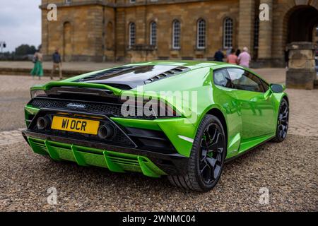 2020 Lamborghini Huracán LP 640-4 Evo, ausgestellt auf der Salon Privé Concours d’Elégance Motorshow im Schloss Blenheim. Stockfoto