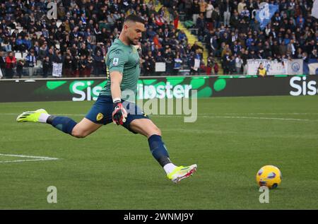 Empoli, Italien. März 2024. Foto Michele Nucci/LaPresse 3 Marzo 2024, Empoli, Italia Sport, calcio. Empoli fc vs. Cagliari Calcio - Campionato di calcio Serie A TIM 2023/2024 - stadio Carlo Castellani Nella Foto: Elia Caprile (Empoli fc) Foto: Michele Nucci/LaPresse 03. März 2024, Empoli, Italien. Sport, Fußball. Empoli fc vs. Cagliari Calcio - italienische Fußballmeisterschaft Liga A TIM 2023/2024 - Carlo Castellani Stadion im Bild: Elia Caprile (Empoli fc) Credit: LaPresse/Alamy Live News Stockfoto