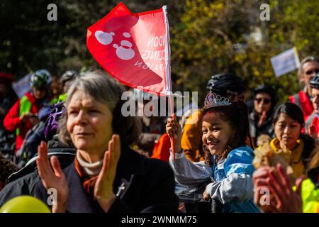 London, Großbritannien. März 2024. Die LCC (London Cycling Campaign) Freiheit zu fahren! Hunderte von Frauen und Verbündeten rufen den Bürgermeister von London, Sadiq Khan, auf, im Vorfeld des Internationalen Frauentags in London Gleichstellung beim Radfahren zu erreichen. Eine familienfreundliche, komplett geführte Protestfahrt startete in Lincoln's Inn Fields und beinhaltete eine Tour durch Central London Credit: Guy Bell/Alamy Live News Stockfoto