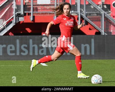 ENSCHEDE - Marisa Olislagers vom FC Twente während des Eredivisie-Spiels der niederländischen Azerion Frauen zwischen dem FC Twente und Ajax im Stadion de Grolsch Veste am 3. März 2024 in Enschede, Niederlande. ANP GERRIT VAN KÖLN Stockfoto