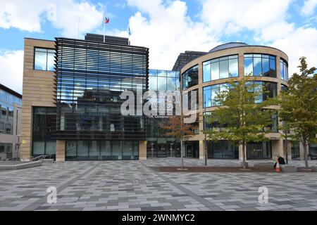 Britische Regierungsbüros, genannt Queen Elizabeth House, am 1 Sibbald Walk, Edinburgh, Schottland Stockfoto