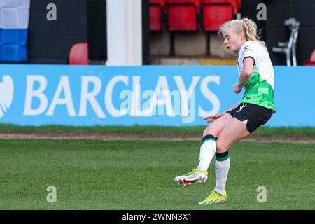 Birmingham, Großbritannien. März 2024. Liverpool's Grace Fisk beim FA Women's Super League 1 Spiel zwischen Aston Villa Women und Liverpool Women im Poundland Bescot Stadium, Walsall Football Club, Walsall, England am 3. März 2024. Foto von Stuart Leggett. Nur redaktionelle Verwendung, Lizenz für kommerzielle Nutzung erforderlich. Keine Verwendung bei Wetten, Spielen oder Publikationen eines einzelnen Clubs/einer Liga/eines Spielers. Quelle: UK Sports Pics Ltd/Alamy Live News Stockfoto