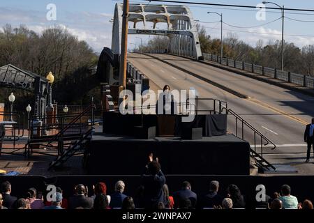 Selma, Usa. März 2024. Vizepräsident Harris besucht Selma und die Edmund Pettus Bridge, um den 59. Jahrestag des Bloody Sunday am Sonntag, den 3. März 2024 in Selma, Alabama, zu feiern. Foto von Christian Monterrosa/UPI Credit: UPI/Alamy Live News Stockfoto