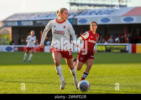 London, England. März 2024. Lisa Naalsund von Manchester United im Spiel der Women's Super League zwischen West Ham United und Manchester United im Chigwell Construction Stadium Credit: Alexander Canillas/Alamy Live News Stockfoto