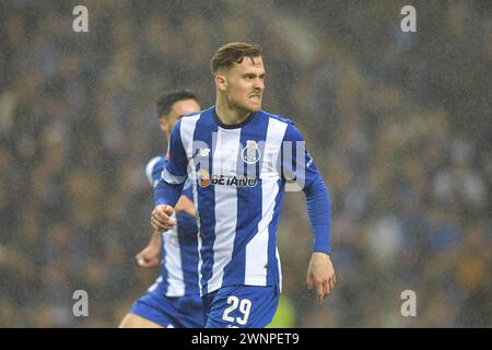 Porto, Portugal. März 2024. Dragao Stadion, Primeira Liga 2023/2024, FC Porto gegen Benfica; Toni Martínez vom FC Porto während eines Spiels zwischen dem FC Porto und Benfica für die Primeira Liga 2023/2024 im Dragao Stadion in Porto am 3. März. Foto: Daniel Castro/DiaEsportivo/Alamy Live News Credit: DiaEsportivo/Alamy Live News Stockfoto