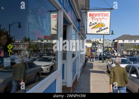 Mystic Pizza in Mystic, Connecticut, war das kleine Dorf am Meer in Hollywood, als der gleichnamige Film eine junge Julie Roberts in der Hauptrolle spielte Stockfoto