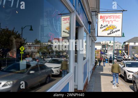 Mystic Pizza in Mystic, Connecticut, war das kleine Dorf am Meer in Hollywood, als der gleichnamige Film eine junge Julie Roberts in der Hauptrolle spielte Stockfoto