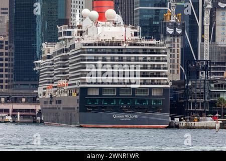 Cunard Line Kreuzfahrtschiff Queen Victoria liegt im Overseas Passagier Terminal, Circular Quay, Sydney, NSW, Australien Stockfoto