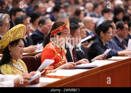 Peking, China. März 2024. Die Eröffnungssitzung der zweiten Sitzung des 14. Nationalen Komitees der Politischen Konsultativkonferenz des chinesischen Volkes (KPCC) findet am 4. März 2024 in der Großen Halle des Volkes in Peking, der Hauptstadt Chinas, statt. Quelle: Jin Liwang/Xinhua/Alamy Live News Stockfoto