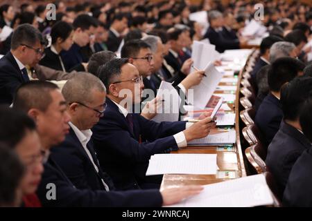 Peking, China. März 2024. Die Eröffnungssitzung der zweiten Sitzung des 14. Nationalen Komitees der Politischen Konsultativkonferenz des chinesischen Volkes (KPCC) findet am 4. März 2024 in der Großen Halle des Volkes in Peking, der Hauptstadt Chinas, statt. Quelle: Jin Liwang/Xinhua/Alamy Live News Stockfoto