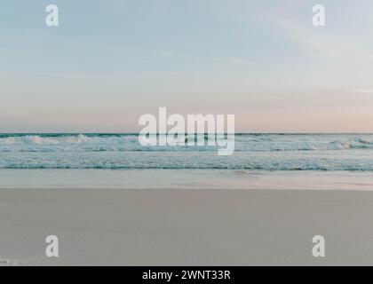 Pastell Sunset Landscape auf Leiterplatte Stockfoto