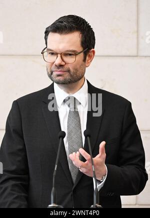 Karlsruhe, Deutschland. März 2024. Bundesjustizminister Marco Buschmann (FDP) spricht bei der offiziellen Einweihung des neuen Generalstaatsanwalts Jens Rommel in der Bundesanwaltschaft. Quelle: Uli Deck/dpa/Alamy Live News Stockfoto