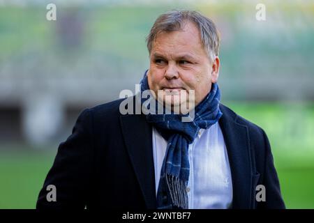 Lodz, Polen. März 2024. Tomasz Tulacz Trainer von Puszcza wurde während des Polnischen PKO Ekstraklasa League Spiels zwischen LKS Lodz und Puszcza Niepolomice im Wladyslaw Krol Municipal Stadium gesehen. Endstand; LKS Lodz vs Puszcza Niepolomice 3:2. Quelle: SOPA Images Limited/Alamy Live News Stockfoto