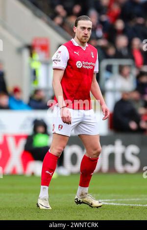 Rotherham, Großbritannien. März 2024. Rotherham United Stürmer Tom Eaves (9) während des Rotherham United FC gegen Sheffield Wednesday FC SKY Bet EFL Championship Matches im Aesseal New York Stadium, Rotherham, England, Vereinigtes Königreich am 2. März 2024 Credit: Every Second Media/Alamy Live News Stockfoto