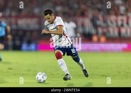 Rosario, Argentinien. März 2024. Cristian Ferrerira aus San Lorenzo spielt mit dem Ball beim Copa de la Liga Profesional de Fútbol Spiel zwischen Newell's Old Boys und Club Atlético San Lorenzo im Marcelo Bielsa Stadion. Quelle: Mateo Occhi (Sporteo) / Alamy Live News Stockfoto