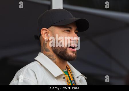 MANAMA, BAHRAIN, BAHRAIN International Circuit, 2. März 2024: Neymar da Silva Santos Júnior von brasilianischem Fußballspieler während der Formel 1 Bahrain Grand P Stockfoto