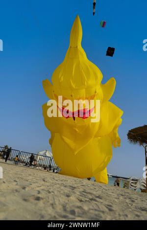 20. Januar Abudhabitische VAE. Wunderschöne und verschiedene Arten von Kites vom Kite Festival in Abudhabi Stockfoto