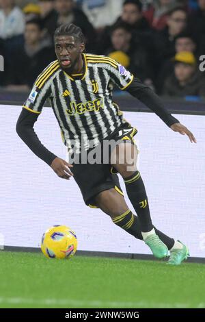 Neapel, Italien. März 2024. Samuel Iling-Junior von Juventus FC im Spiel der Serie A zwischen SSC Napoli und Juventus FC bei Diego Armando Maradona am 3. März 2024 in Neapel (Foto: Agostino Gemito/Pacific Press) Credit: Pacific Press Media Production Corp./Alamy Live News Stockfoto