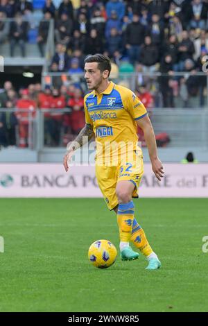 Frosinone, Italien. März 2024. Foto Fabrizio Corradetti/LaPresse 03 Marzo 2024 Frosinone, Italia - Frosinone Calcio vs US Lecce - Campionato italiano di calcio Serie A TIM 2023/2024 - Stadio Benito Stirpe Nella Foto: Emanuele Valeri (Frosinone Calcio); März 2024 Frosinone, Italien - Frosinone Calcio vs US Lecce - italienische Fußballmeisterschaft der Serie A 2023/2024 - Benito Stirpe Stadium. Auf dem Foto: Emanuele Valeri (Frosinone Calcio); Foto: LaPresse/Alamy Live News Stockfoto