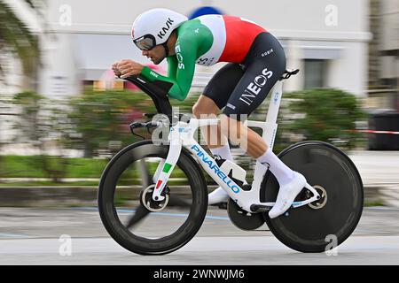 Lido Di Camaiore, Italien. März 2024. Filippo Ganna (Ineos Grenadiers) im Einsatz während des 59. Tirreno-Adriatico 2024, Stage 1, einem 10 km langen Einzelzeitfahren von Lido di Camaiore nach Lido di Camaiore - ITT - am 4. März 2024 in Lido di Camaiore, Toskana, Italien. (Foto: Fabio Ferrari/LaPresse) Credit: LaPresse/Alamy Live News Stockfoto