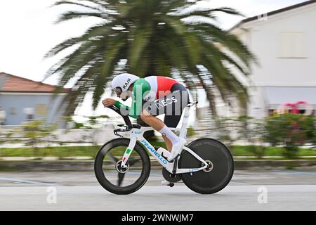 Lido Di Camaiore, Italien. März 2024. Filippo Ganna (Ineos Grenadiers) im Einsatz während des 59. Tirreno-Adriatico 2024, Stage 1, einem 10 km langen Einzelzeitfahren von Lido di Camaiore nach Lido di Camaiore - ITT - am 4. März 2024 in Lido di Camaiore, Toskana, Italien. (Foto: Fabio Ferrari/LaPresse) Credit: LaPresse/Alamy Live News Stockfoto