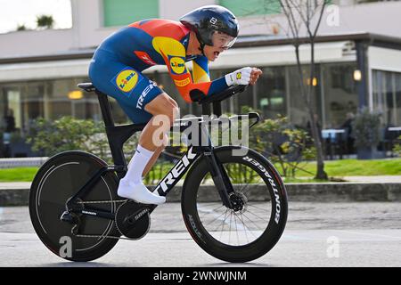 Lido Di Camaiore, Italien. März 2024. Jonathan Mailand (Lidl-Trek) im Einsatz während des 59. Tirreno-Adriatico 2024, Stage 1, ein 10 km langes Einzelzeitfahren von Lido di Camaiore nach Lido di Camaiore - ITT - am 04. März 2024 in Lido di Camaiore, Toskana. (Foto: Fabio Ferrari/LaPresse) Credit: LaPresse/Alamy Live News Stockfoto