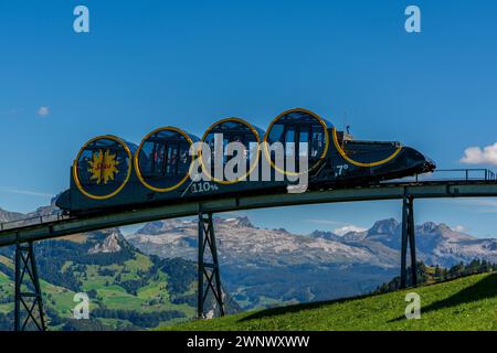 Die Standseilbahn Schwyz–Stoos ist die steilste Standseilbahn der Welt, die Schweiz. Stockfoto