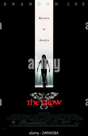 The Crow (1994) von Alex Proyas mit Brandon Lee, Michael Wincott und Rochelle Davis. Eine Adaption von James O'Barrs Comic-Serie über einen brutal ermordeten Mann, der von den Toten zurückkommt, um seinen eigenen Tod und den seiner Verlobten zu rächen. Foto eines Original-Posters aus dem Jahr 1994 (US-1-Blatt). ***NUR REDAKTIONELLE VERWENDUNG*** Credit: BFA / Miramax Films Stockfoto