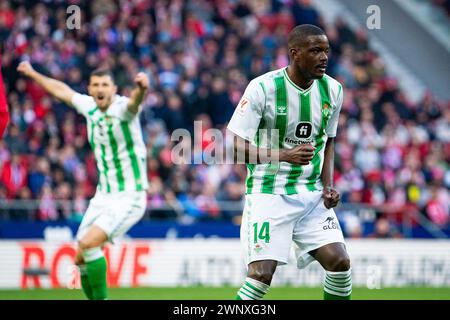 3. März 2024; Metropolitano Stadion Madrid, Spanien, spanischer La Liga Fußball, Atletico Madrid gegen Real Betis; William Carvalho feiert sein Tor für 2-1 in der 62. Minute Stockfoto