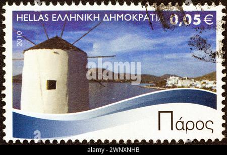 GRIECHENLAND - UM 2010: Ein in Griechenland gedruckter Stempel aus der Ausgabe der griechischen Inseln zeigt die Insel Paros Stockfoto