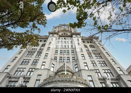 Liverpool, vereinigtes Königreich Januar, 16, 2024 Blick auf das ikonische königliche Lebergebäude liverpool Stockfoto