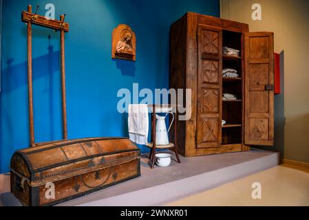 Cerdà Museum in Puigcerdà. Zimmer, die ein traditionelles Cerdanya-Haus nachbilden (Puigcerdà, Girona, Katalonien, Spanien, Pyrenäen) Stockfoto