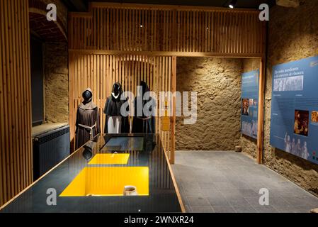 Cerdà Museum, in Puigcerdà. Raum für das ehemalige Kloster der Klosterschwestern von Puigcerdà (Cerdanya, Girona, Katalonien, Spanien, Pyrenäen) Stockfoto