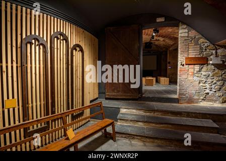 Cerdà Museum, in Puigcerdà. Raum für das ehemalige Kloster der Klosterschwestern von Puigcerdà (Cerdanya, Girona, Katalonien, Spanien, Pyrenäen) Stockfoto