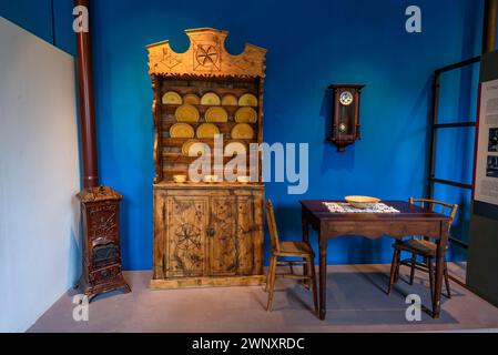 Cerdà Museum in Puigcerdà. Zimmer, die ein traditionelles Cerdanya-Haus nachbilden (Puigcerdà, Girona, Katalonien, Spanien, Pyrenäen) Stockfoto