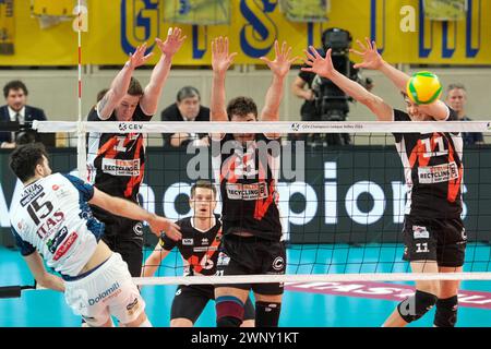 ITAS Trentino VS Berlin Recyclin Volleys - Viertelfinale der CEV Men Volley Champions League 2023/24 Stockfoto