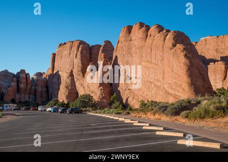 Parkplatz im Arches National Park in der Nähe von Moab Anfang Oktober in Utah Stockfoto