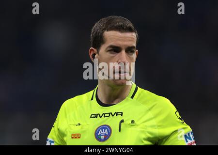 Mailand, Italien. März 2024. Der Schiedsrichter Giovanni Ayroldi beim Spiel der Serie A bei Giuseppe Meazza, Mailand. Der Bildnachweis sollte lauten: Jonathan Moscrop/Sportimage Credit: Sportimage Ltd/Alamy Live News Stockfoto